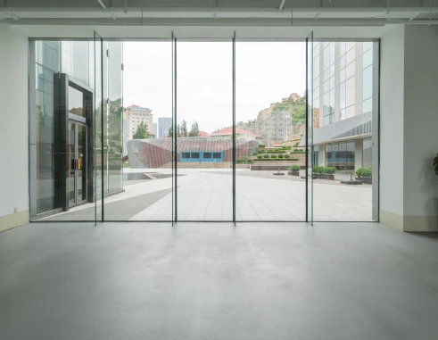Partisi Penyekat Ruangan Partisi Kaca 1 ~blog/2025/2/16/entrance_hall_empty_floor_tile_interior_space